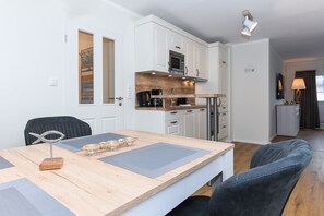 Fridge, microwave, oven, dishwasher