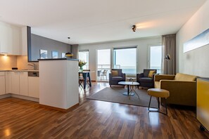 TV, stereo - 2-room Apartment with view over the Westerschelde. (Vlissingen)
