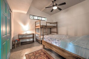 6 bedrooms, in-room safe, free WiFi, bed sheets