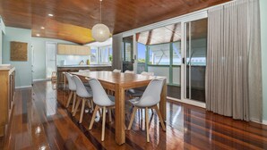 Unclassified image, 4 of 24, button - Woorim Beach House With Water Views (Woorim)