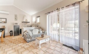 Living area - A house with a private pool just for you! Aillan Hervé (saint maurice sur eygues)