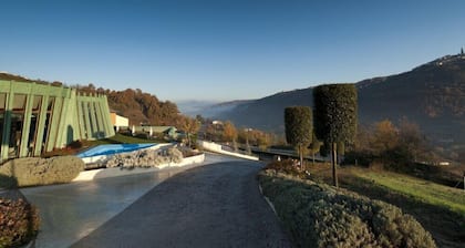 Bouganville Hill Resort & Wellness Space