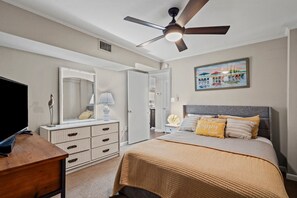 3 bedrooms, iron/ironing board, WiFi, bed sheets - 3 Bedroom, beautifully decorated, amazing views-oceanfront condo w/outdoor pool and kiddie pool (North Myrtle Beach)