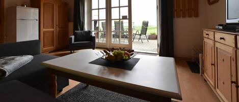 Télévision, cheminée