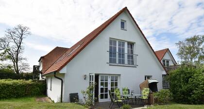 App.1 / 3-room (5 adults + 1 child), ground floor, with water view - Ferienwohnungen Zum