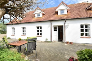 صورة غير مصنفة، 3 من 16، زرّ