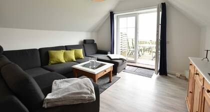 App.3 / 3-room (6 adults + infant), attic, with water view - Ferienwohnungen Zum