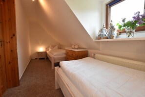 3 Schlafzimmer, Reisekinderbett, WLAN, Bettwäsche
