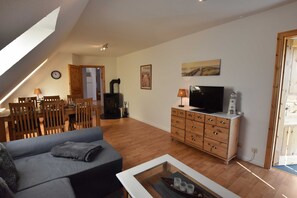 Televisor i llar de foc 