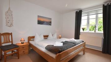 3 Schlafzimmer, Reisekinderbett, WLAN, Bettwäsche