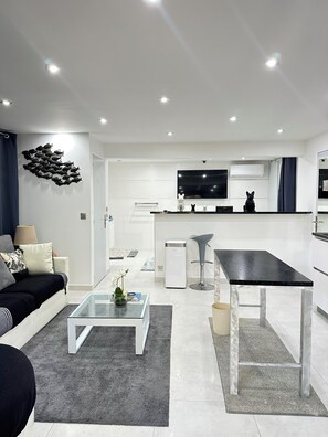 Interior - STUDIO ADAM   Residence Adam et Eve (Baie Orientale)