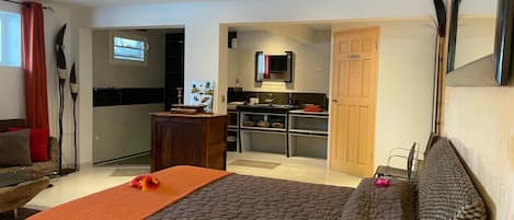 1 bedroom, iron/ironing board, bed sheets
