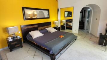 1 makuuhuone, silitysrauta/-lauta, vuodevaatteet