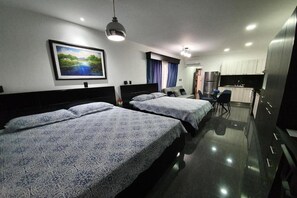 Room - Hotel Suites Merlyn Airport (San Juan)