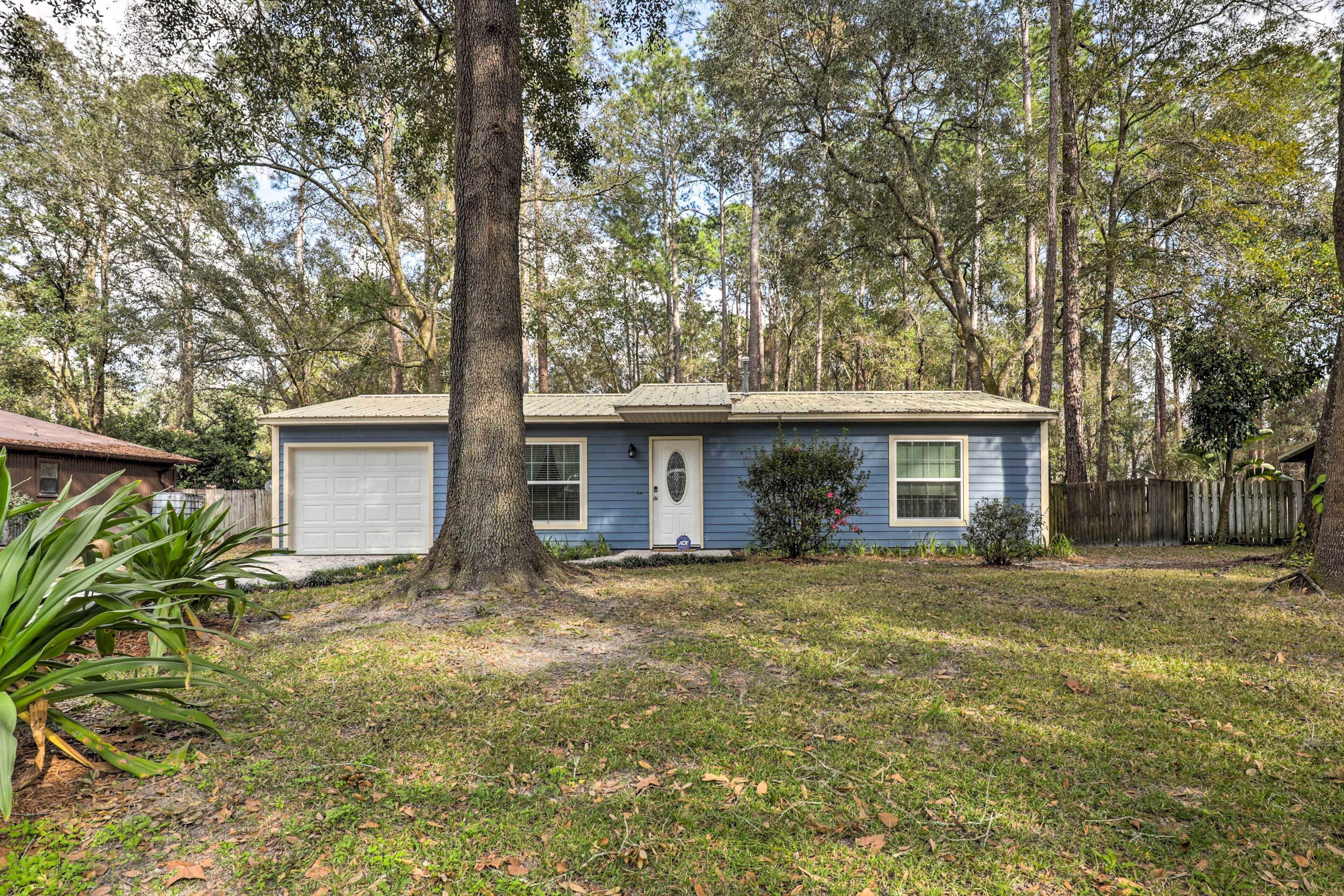 Gainesville Home: 5 Mi to UF Stadium & Downtown!