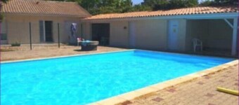109 - Villa in a small hamlet with collective swimming pool in Vendays