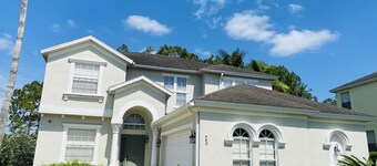 Villa Hideaway with pool and gamesroom