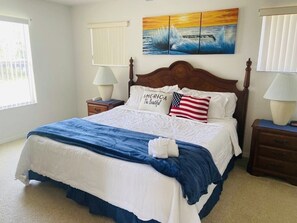 5 bedrooms, desk, iron/ironing board, travel cot