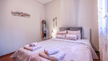 3 bedrooms, individually decorated, individually furnished