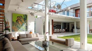 Villa, 5 chambres | 5 chambres, coffre-fort, décor unique, ameublement unique