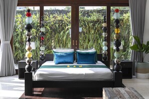 Luxury Villa | 8 bedrooms, in-room safe, desk, laptop workspace - Villa Manis (Canggu)