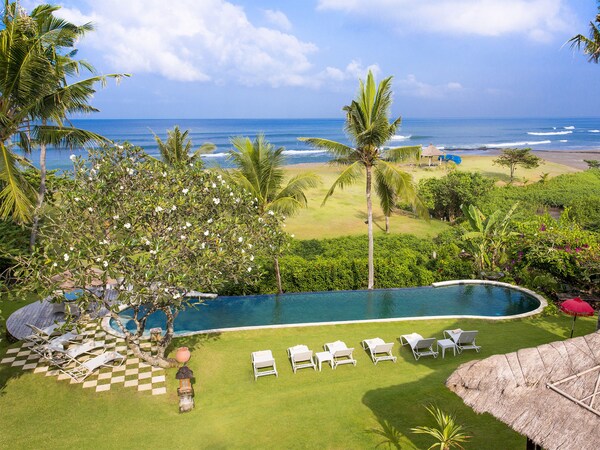 Sungai Tinggi Beach Villa - Canggu