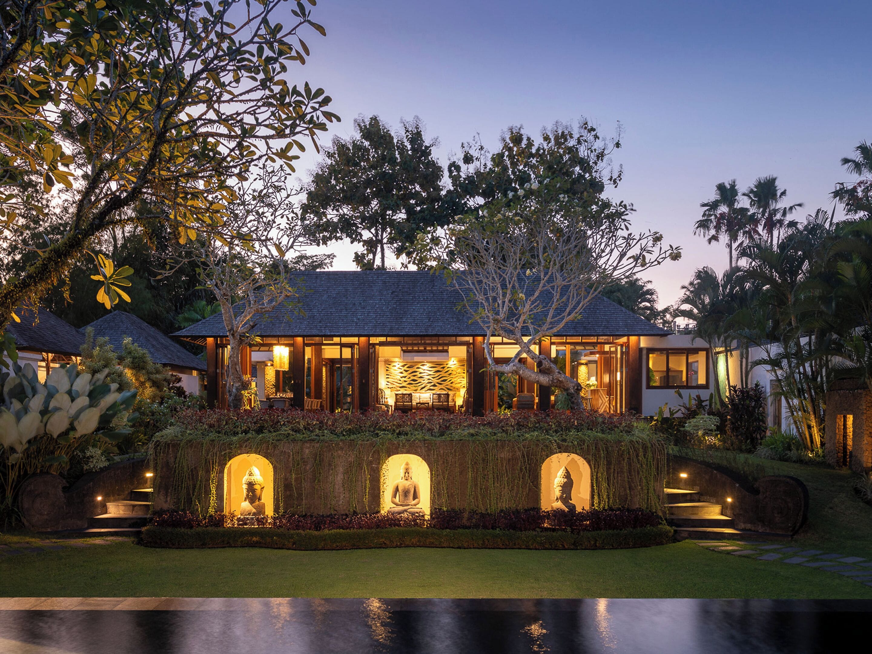 Villa, 5 habitaciones | Caja fuerte, decoración individual, mobiliario individual y escritorio