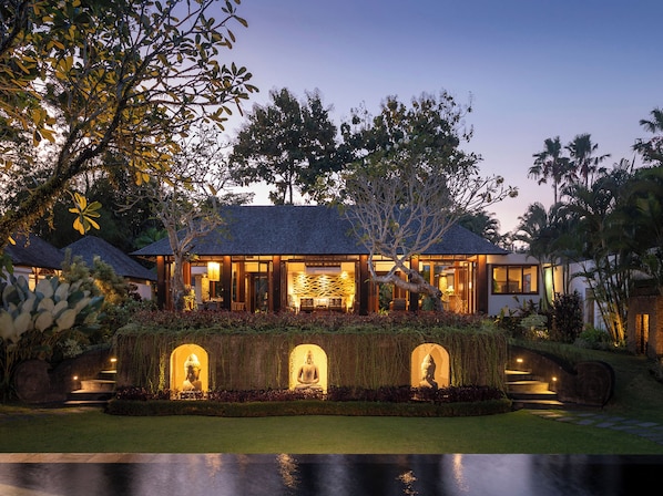 別墅, 5 間臥室 | 房內夾萬、獨特設計、獨特裝修、書桌