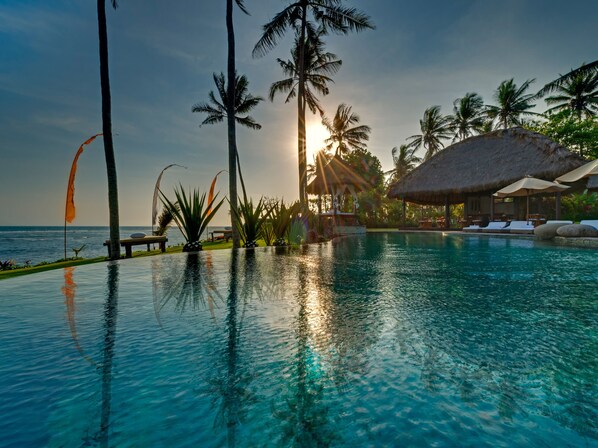 Private pool - Taman Ahimsa by Elite Havens (Cemagi)