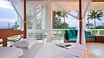 Villa, 6 Bedrooms | 6 bedrooms, in-room safe, individually decorated, individually furnished