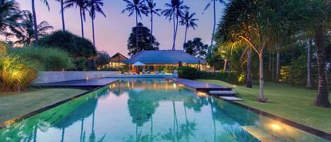 Villa, 5 Bedrooms | 5 bedrooms, in-room safe, individually decorated, individually furnished