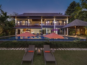 Sun deck - Shinta Dewi Ubud Villa by Sanga Sanga Hospitality (Ubud)