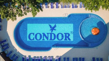 Seasonal outdoor pool, pool loungers, lifeguards on site