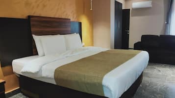 Free WiFi, bed sheets