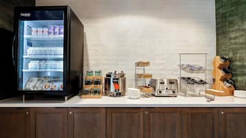Free daily continental breakfast