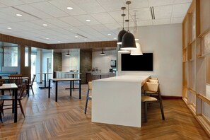 Desayuno continental incluido todos los días