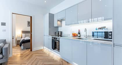 Celador Apartments - Wellington House