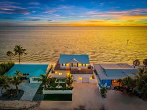 المنشأة من الخارج