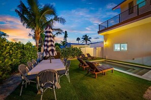 Outdoor dining - Tripletail | Beachfront | Pool | Hot Tub (Anna Maria)