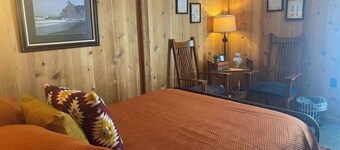 Owl Cottage Suite near Olympic National Park