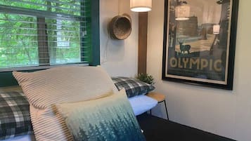 1 habitación, wifi y ropa de cama