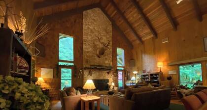 Sacagawea Lodge Room near Olympic National Park