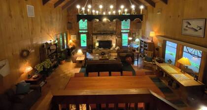 Sacagawea Lodge Room near Olympic National Park