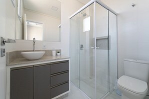 Bathroom - Apartamento 2 Quartos com Piscina - 715 (Bombinhas)