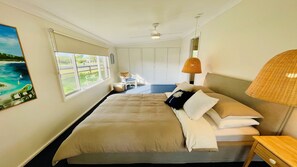 3 bedrooms, travel cot, WiFi, bed sheets