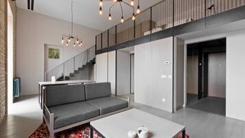 Apartment | Living room | 30-inch TV with digital channels