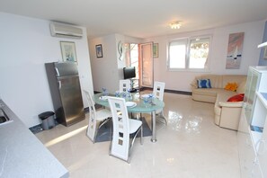 Apartment, 2 Bedrooms, Non Smoking, Balcony | Living area | 40-inch flat-screen TV with satellite channels, TV, DVD player - Apartment Nautica (Novigrad)