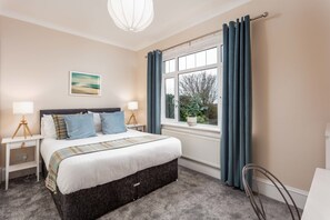 Second Bedroom -1 - Sunset View - Donnini Apartments (Ayr)