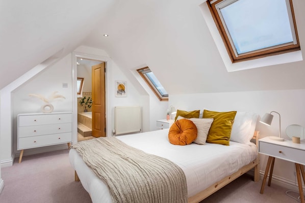 3 bedrooms, iron/ironing board, travel cot, WiFi