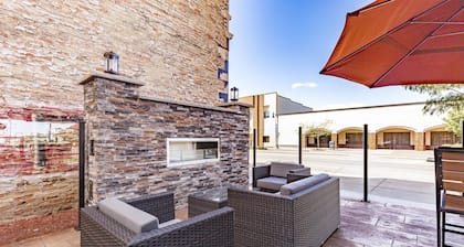 Cobblestone Hotel & Suites - Superior Duluth